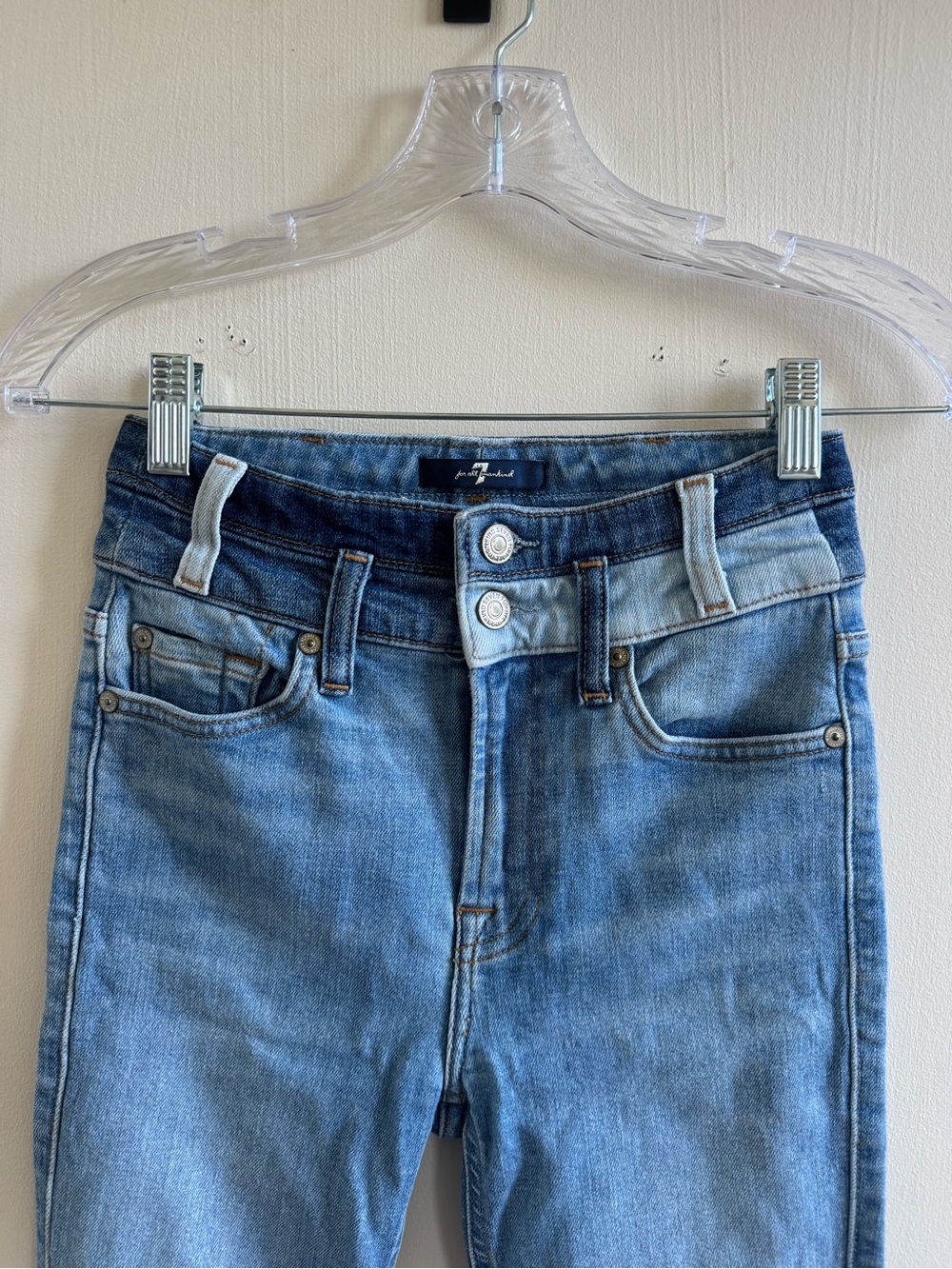 Light Wash Women’s Jeans - 7 for all Mankind